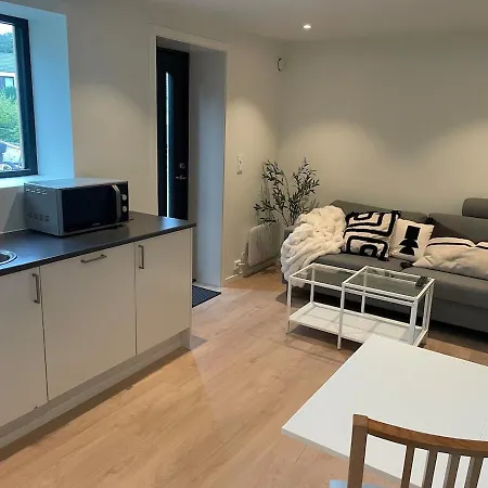 Modern And Apartment, Near The University, Uia شقة