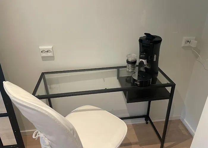 דירה Modern And Apartment, Near The University, Uia *