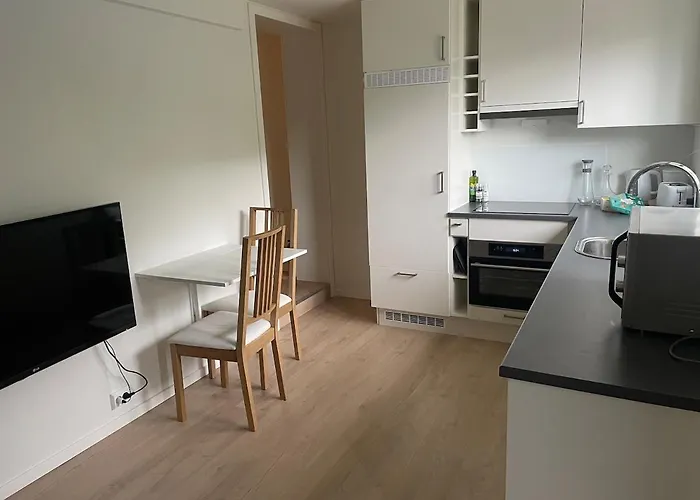 Modern And Apartment, Near The University, Uia דירה